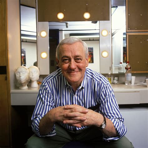 John Mahoney .